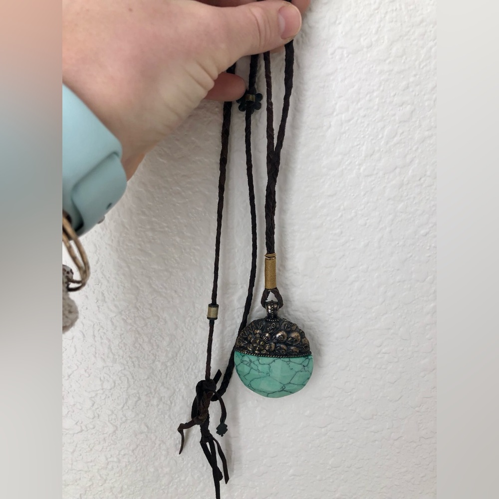 Lucky Brand Necklace - large turquoise stone -
